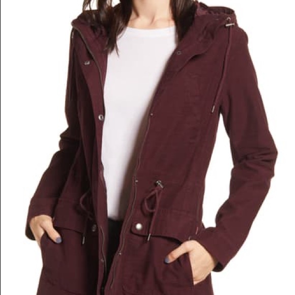 Levi's Jackets & Blazers - LEVI'S Women's Cotton Hooded Fishtail Parka Jacket in Plum